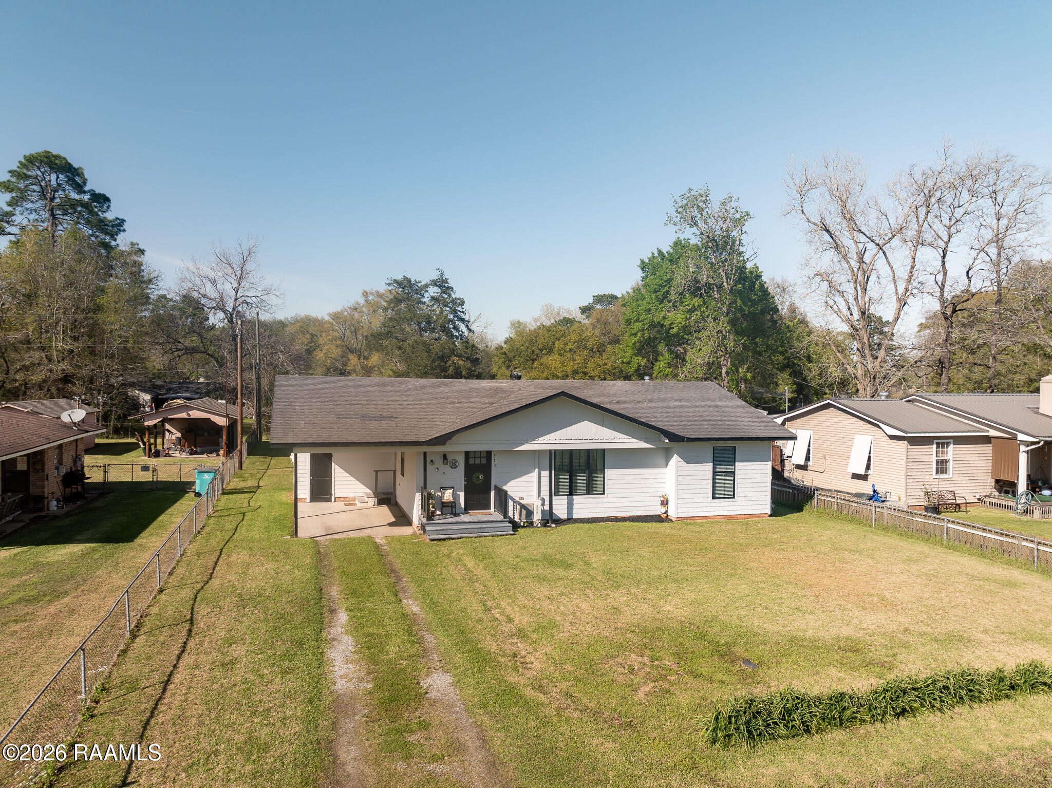 313 Magnolia Street Opelousas, LA 70570 - Photo 2 of 21 DJI_0932