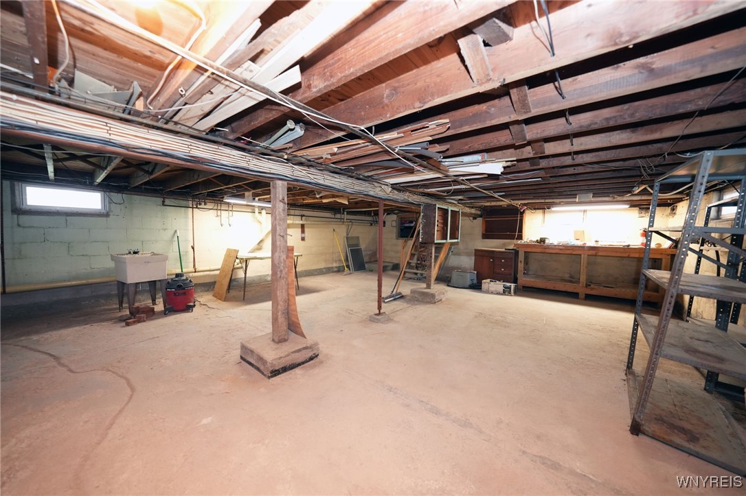 6080 Strauss Road Lockport Town, NY 14094 - Photo 33 of 50