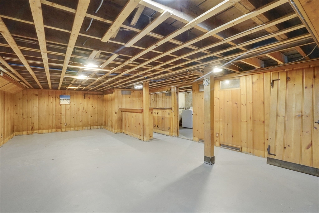 33 Olmsted Drive Springfield, MA 01108 - Photo 21 of 23