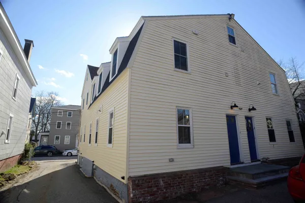 $499,900 | 145 Cabot Street, Unit 1, Portsmouth, NH 03801