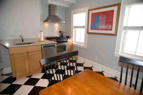 $499,900 | 145 Cabot Street, Unit 1, Portsmouth, NH 03801