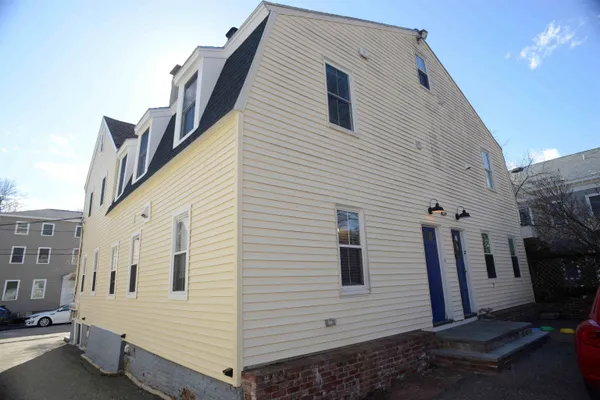 $499,900 | 145 Cabot Street, Unit 1, Portsmouth, NH 03801