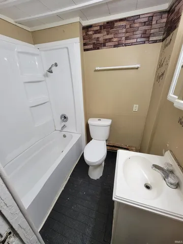 $95,000 | 420 Lexington Avenue, Fort Wayne, IN 46807