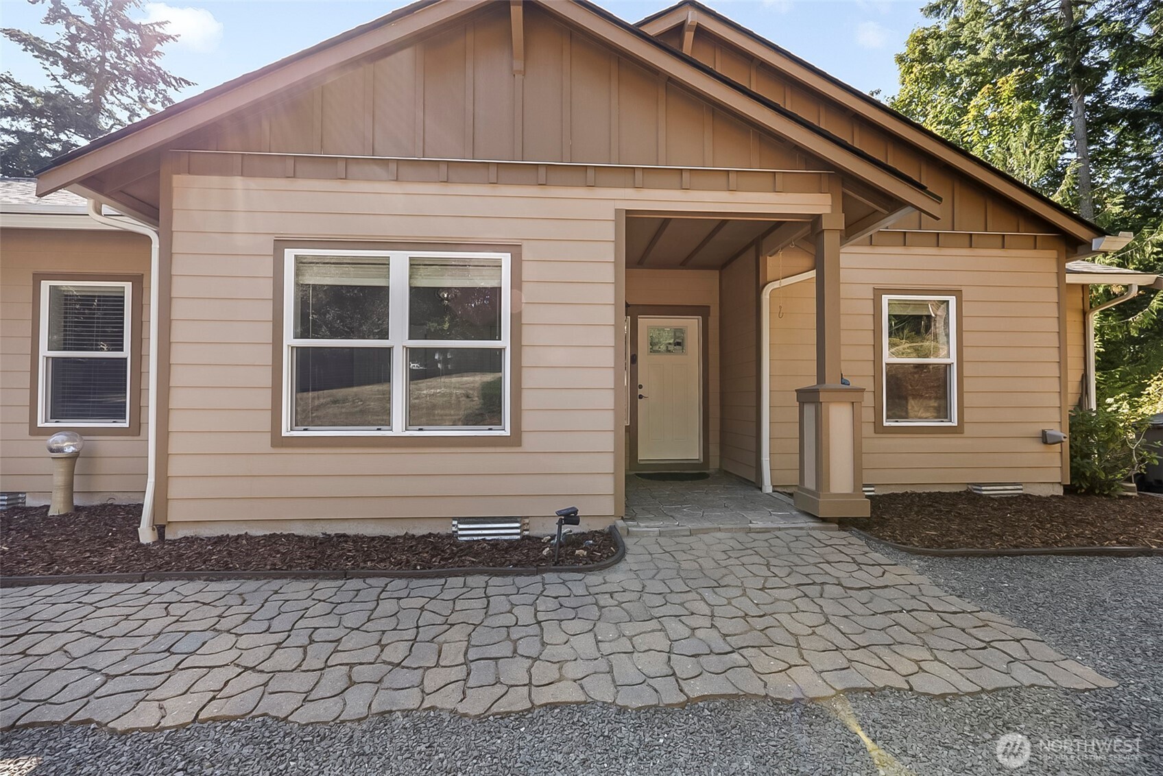 8479 East Caraway Road Port Orchard, WA 98366 - Photo 2 of 25 Gallery Image 2