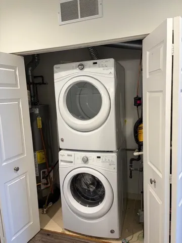 $1,995 | 625 Deerfield Road, Unit 402, Deerfield, IL 60015