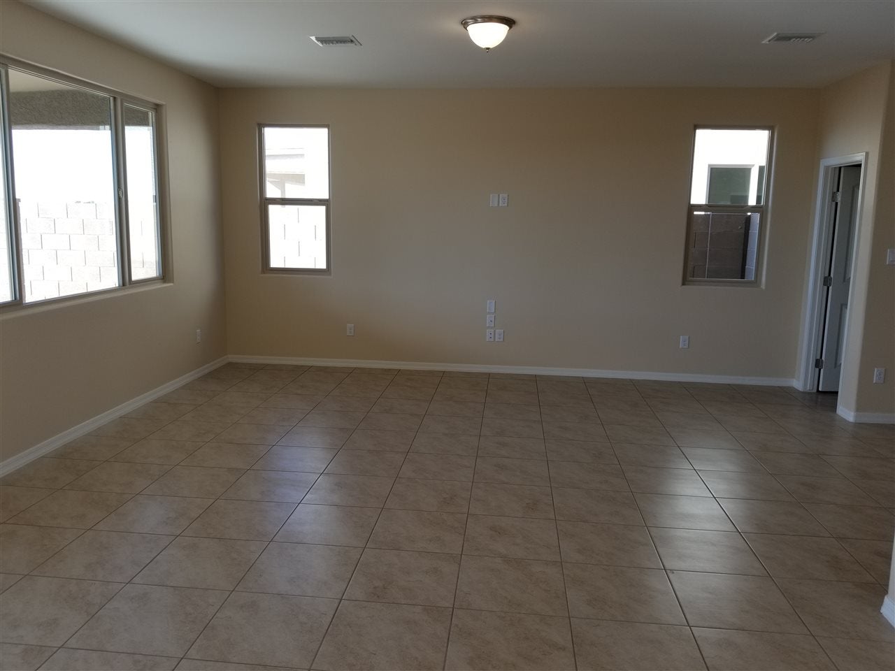 6559 East 35th Road, Unit ARABY CROSSING Yuma, AZ 85365 - Photo 3 of 4 Gallery Image 3