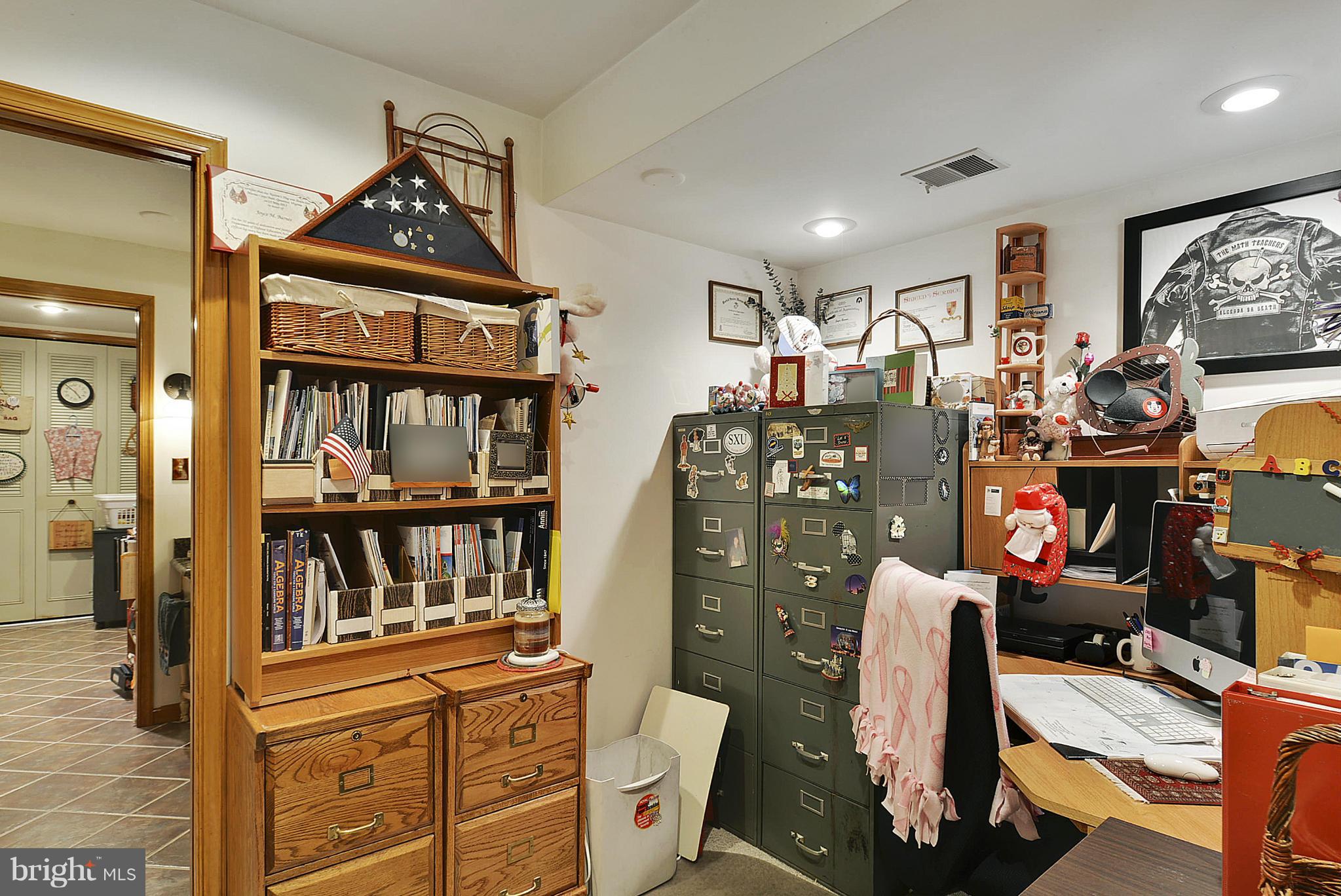18601 Cabin Road Triangle, VA 22172 - Photo 19 of 30 Can be converted to Large walk in closet