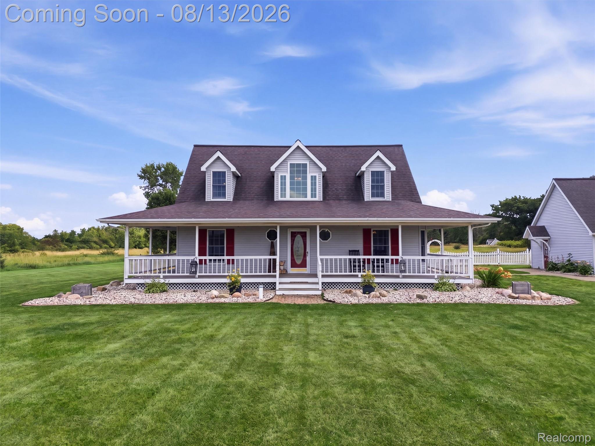 9493 Ray Road Gaines, MI 48436 - Photo 2 of 28 71-DJI_0961_grass_57c39723.jpg