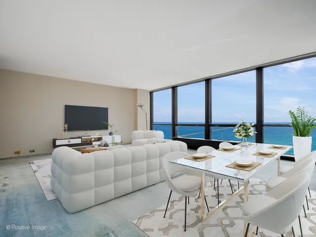 $259,900 | 910 North Lake Shore Drive, Unit 815, Chicago, IL 60611