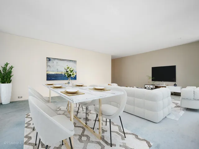 $259,900 | 910 North Lake Shore Drive, Unit 815, Chicago, IL 60611