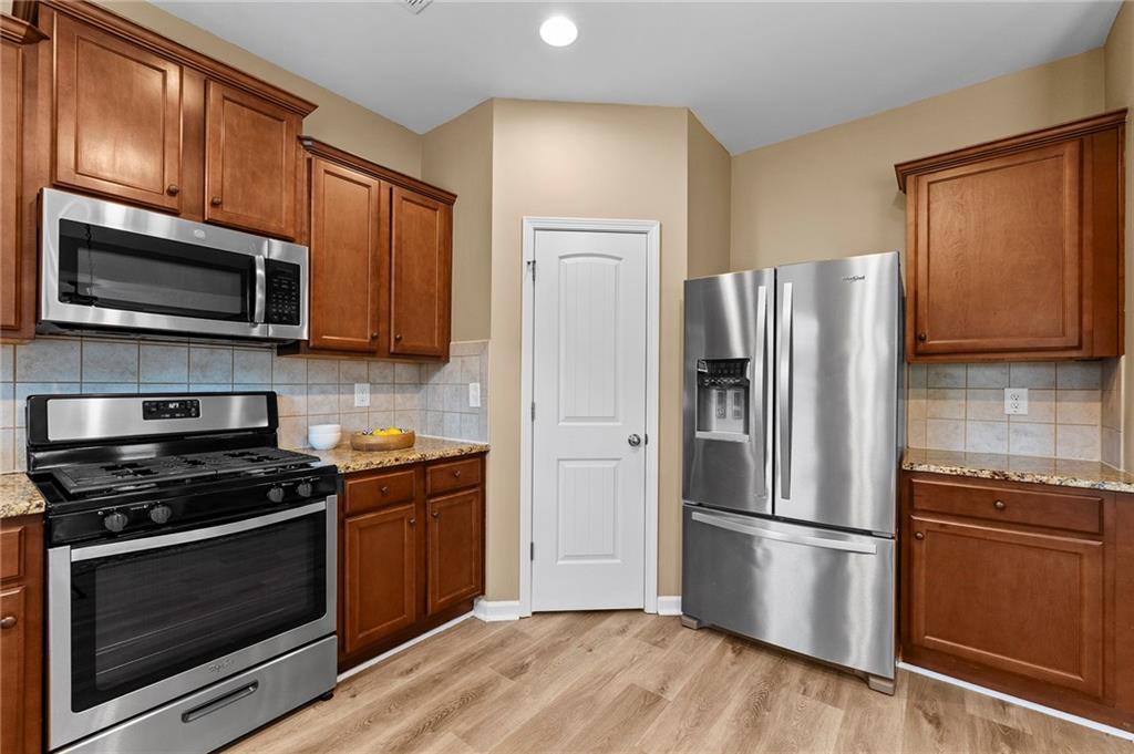 523 Gardenview Road Canton, GA 30114 - Photo 13 of 34