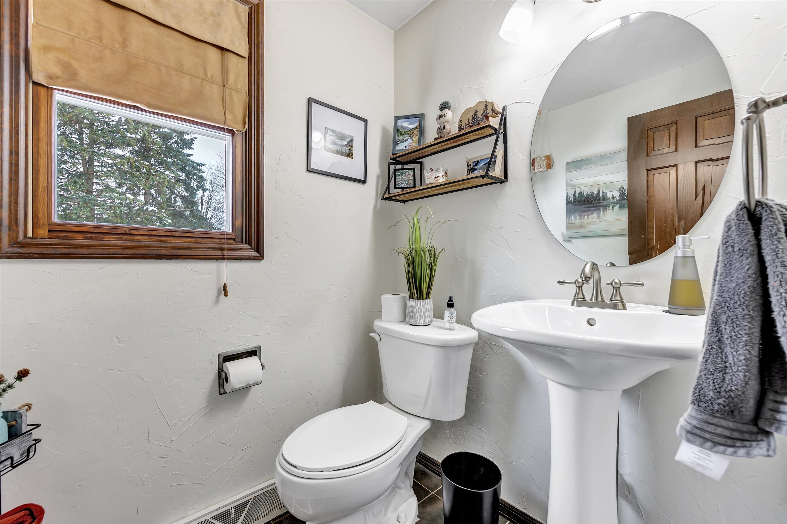 253 Scout Way De Pere, WI 54115 - Photo 13 of 46