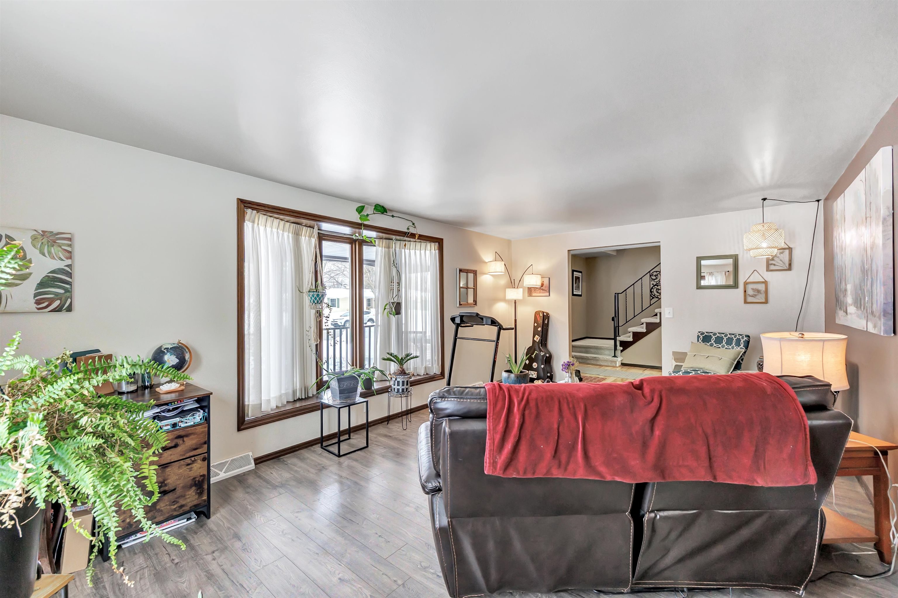 253 Scout Way De Pere, WI 54115 - Photo 5 of 46