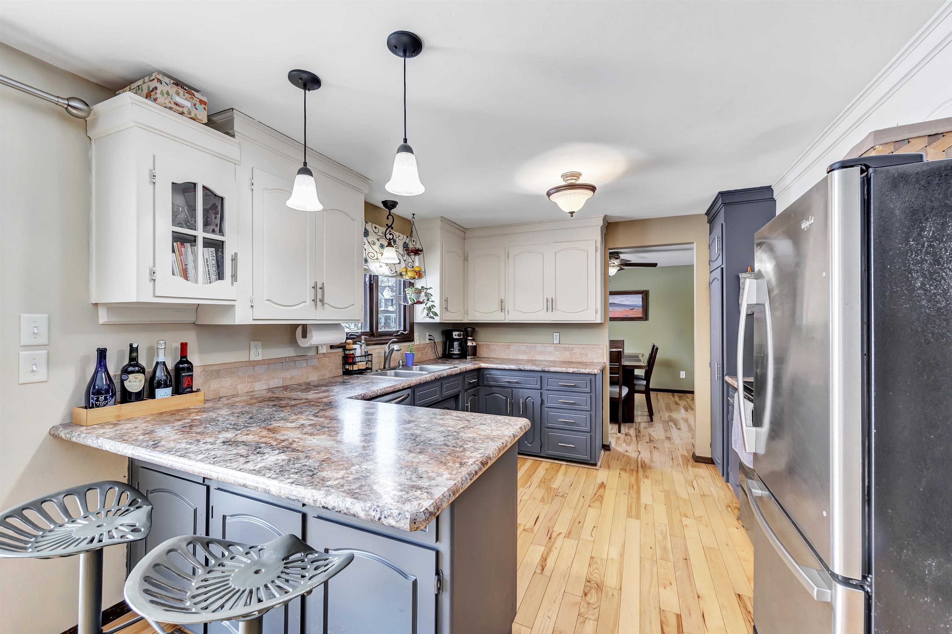 253 Scout Way De Pere, WI 54115 - Photo 10 of 46