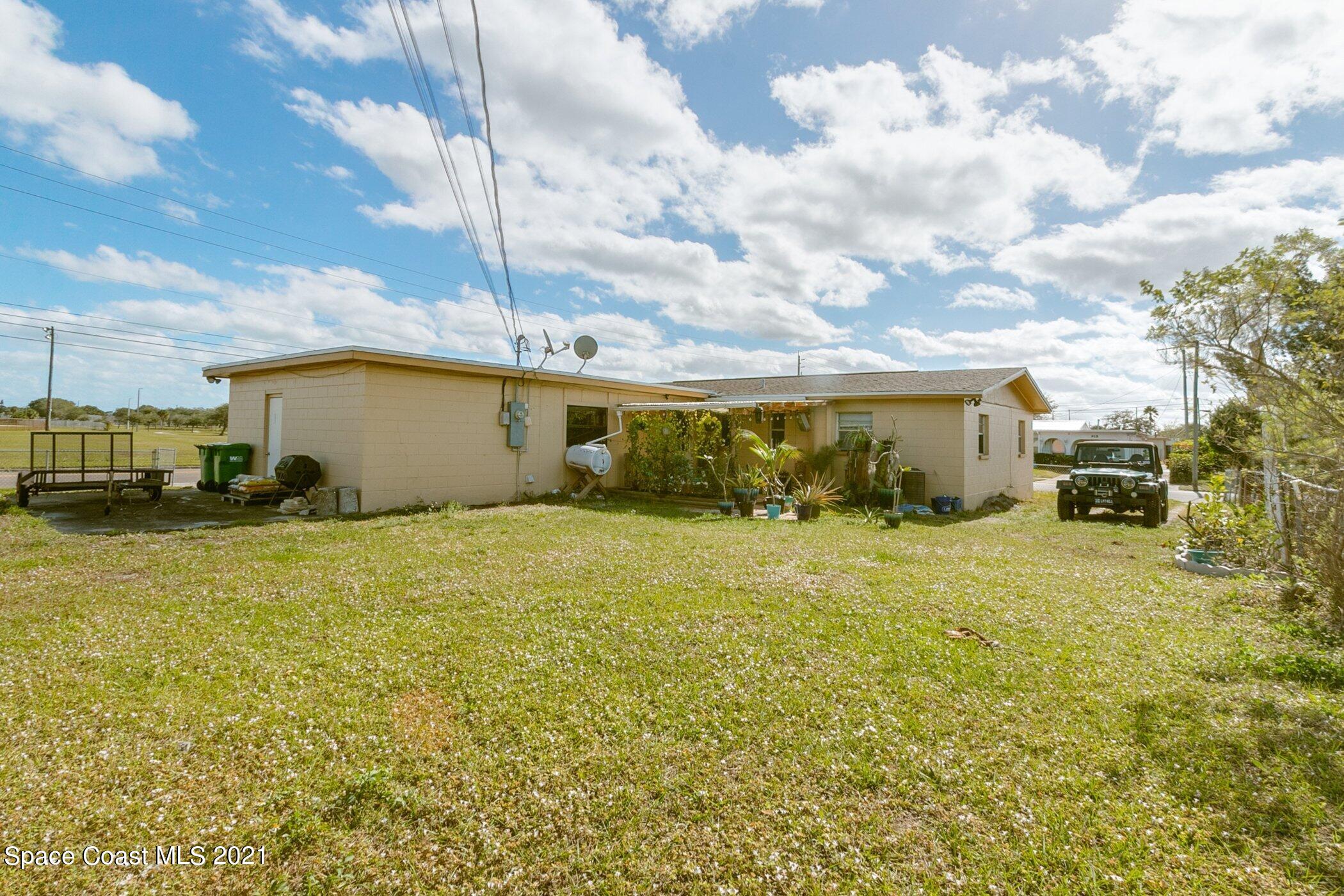 3222 Lipscomb Street Melbourne, FL 32901 - Photo 26 of 27 a view of a house with backyard
