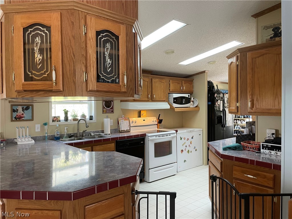 8874 Middle Run Road Dover, OH 44622 - Photo 21 of 29 Gallery Image 21