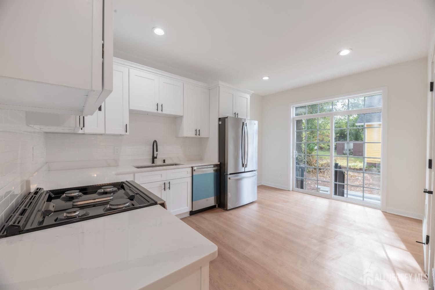 1758 South 2nd Street Piscataway, NJ 08854 - Photo 11 of 51