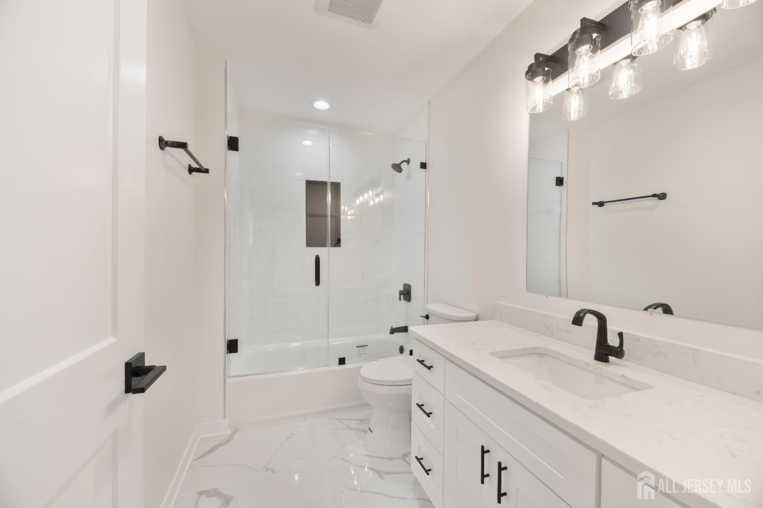 1758 South 2nd Street Piscataway, NJ 08854 - Photo 20 of 51