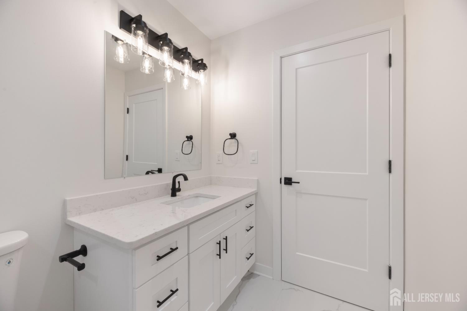 1758 South 2nd Street Piscataway, NJ 08854 - Photo 21 of 51