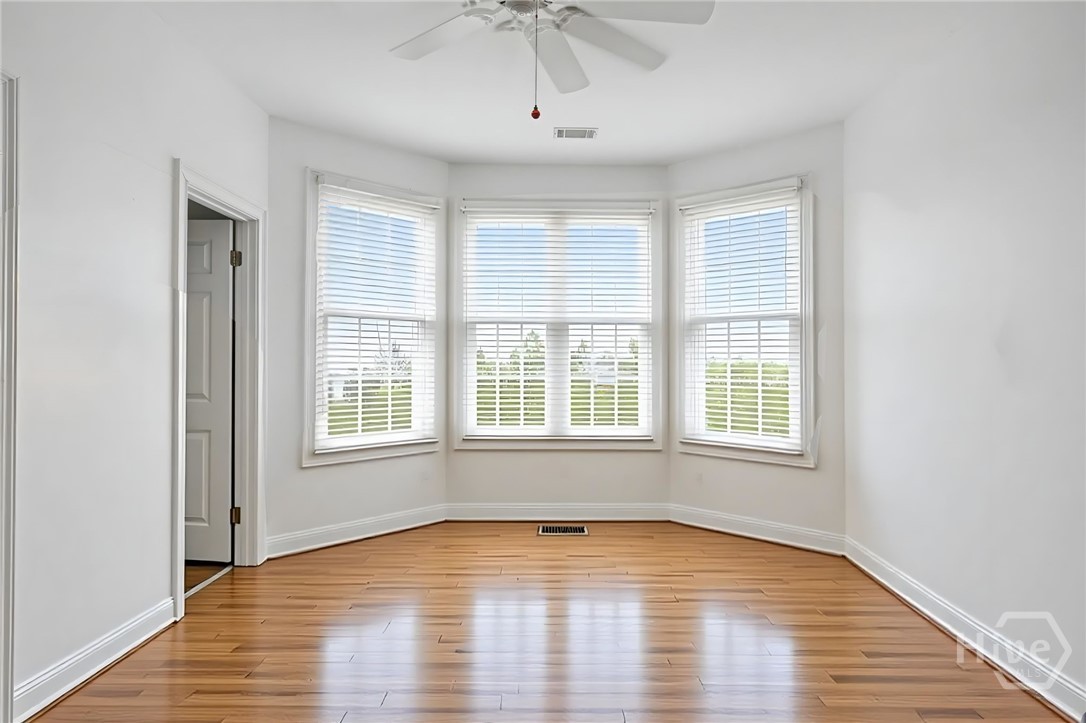 340 West Jones Street Savannah, GA 31401 - Photo 25 of 33 2nd bedroom with ensuite bathroom