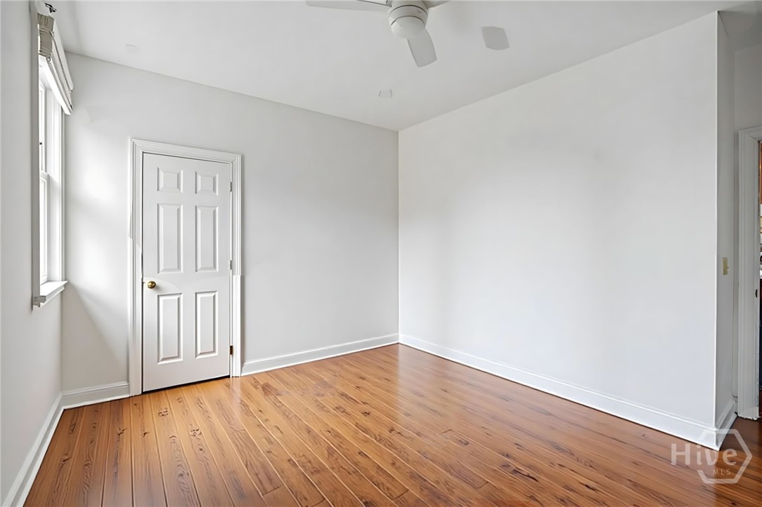 340 West Jones Street Savannah, GA 31401 - Photo 27 of 33 3rd bedroom with ensuite bathroom
