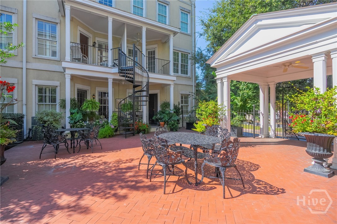 340 West Jones Street Savannah, GA 31401 - Photo 30 of 33