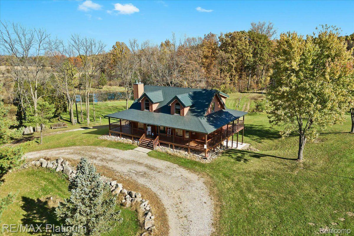 1215 South Bull Run Road Fowlerville, MI 48836 - Photo 42 of 80 The Grand HOMESTEAD!