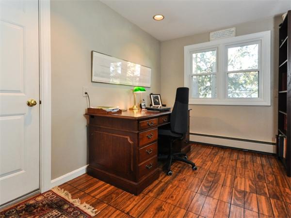 14 Barrett Street Needham, MA 02492 - Photo 8 of 17 Gallery Image 8