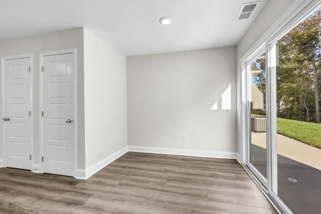 $215,900 | 127 Quarry Point Drive, Unit C127, Clarksville, TN 37043