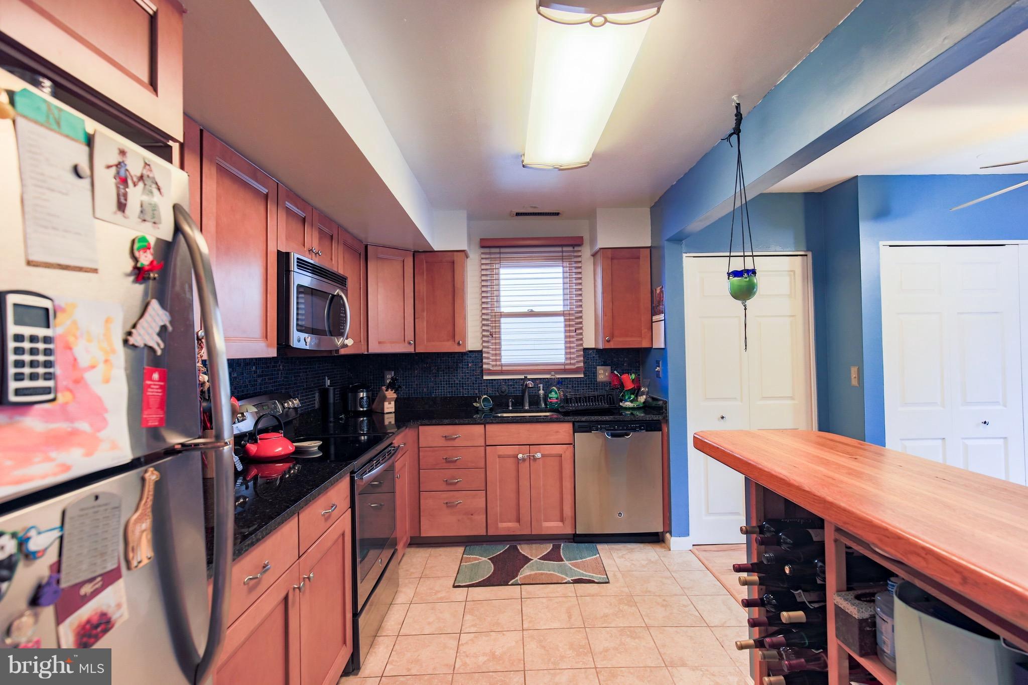 1509 Bishop Road Edgewater, MD 21037 - Photo 18 of 24 Kitchen w/Maple Cabinets