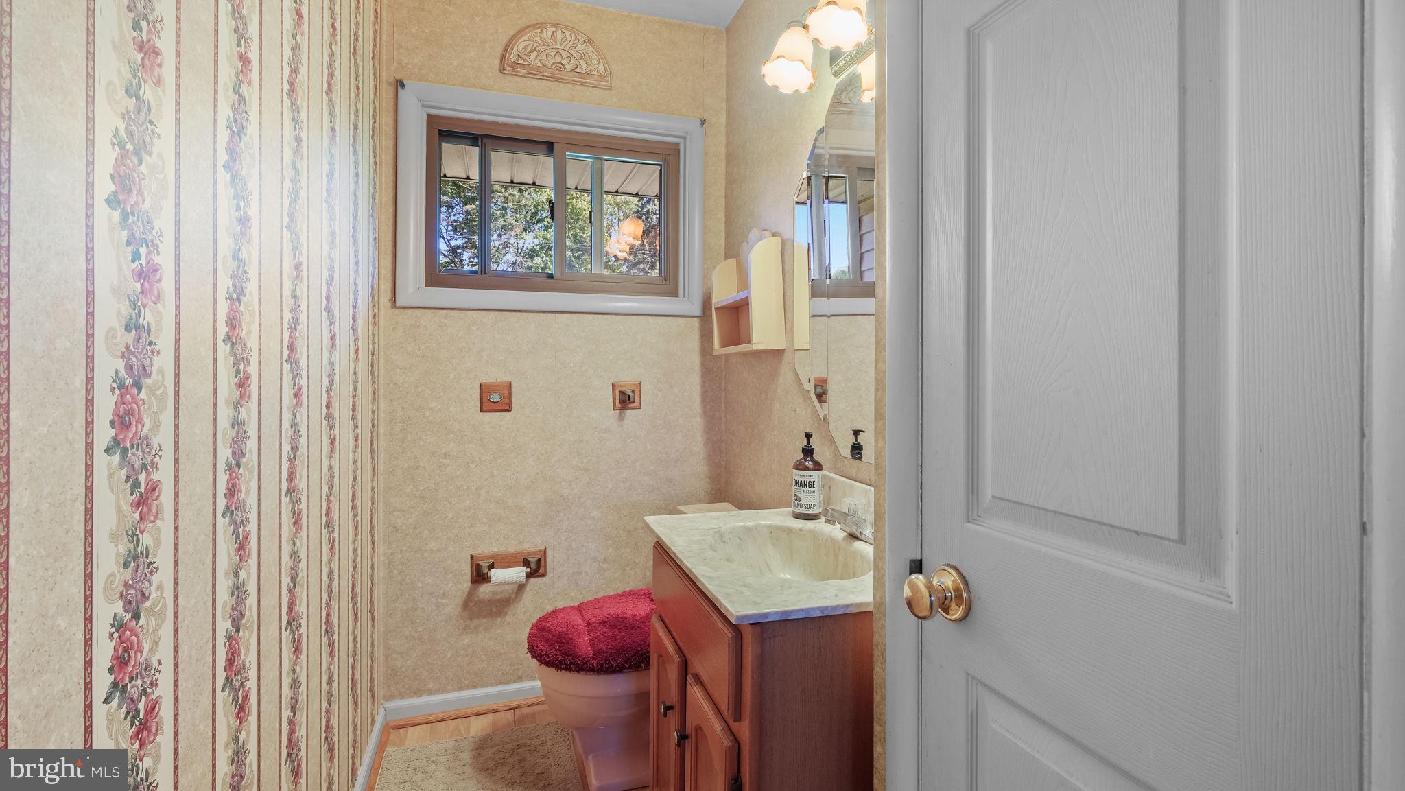 161 Valley Road Warminster, PA 18974 - Photo 15 of 36