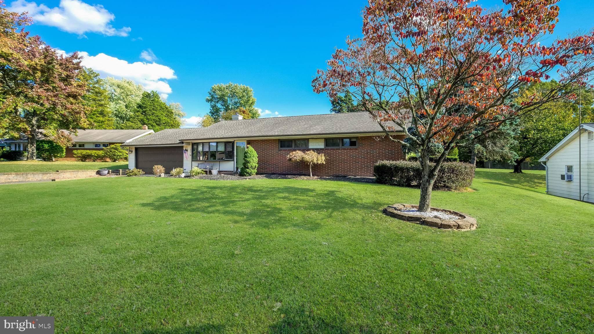 161 Valley Road Warminster, PA 18974 - Photo 3 of 36