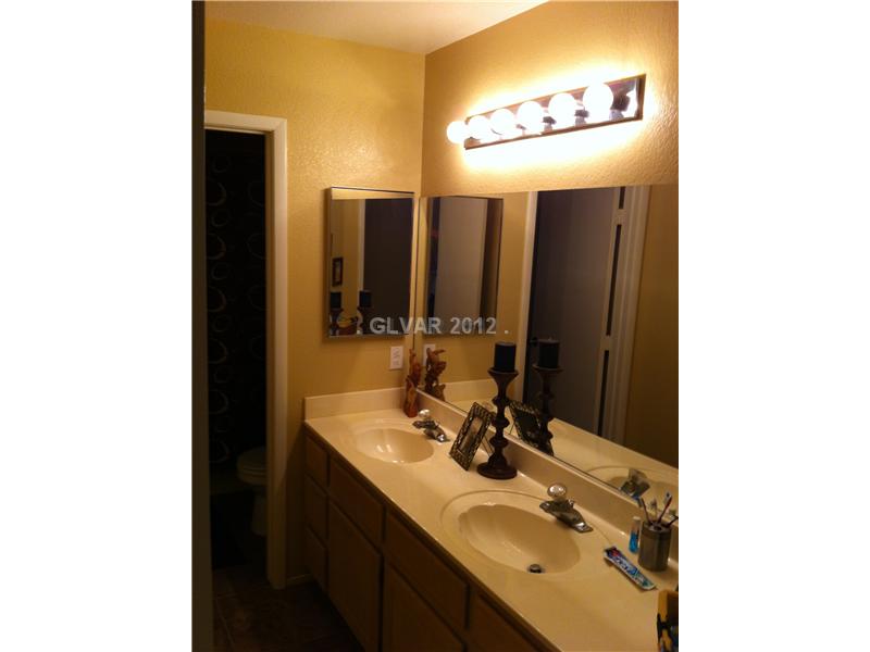 5109 Ruffled Grouse Court Las Vegas, NV 89130 - Photo 15 of 18 Bathroom. 2