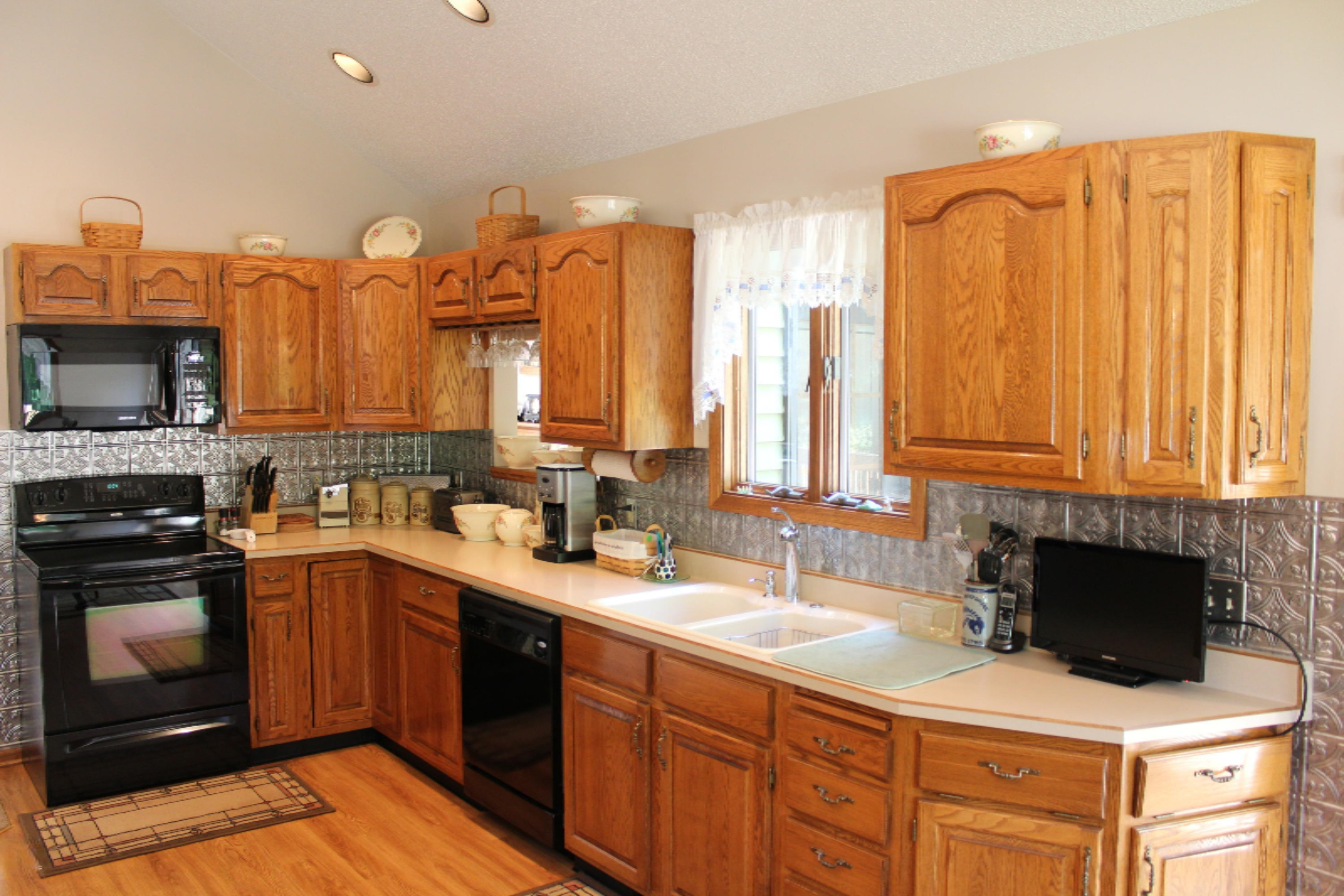 9930 Baldwin Road Bridgman, MI 49106 - Photo 4 of 26 IMG_0591