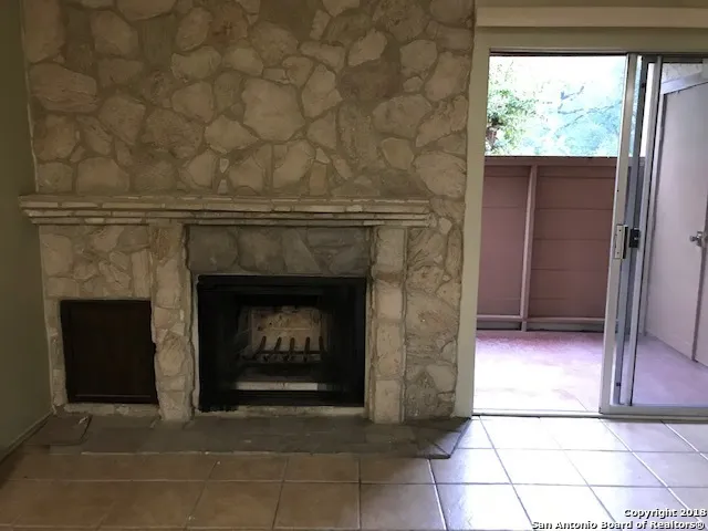 $895 | 4107 Medical Drive, Unit 8105, San Antonio, TX 78229