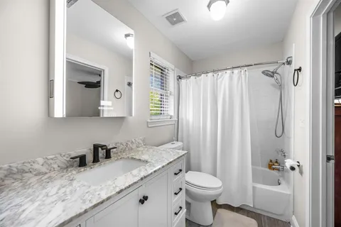 $530,000 | 3556 Royal Lane, Dallas, TX 75229