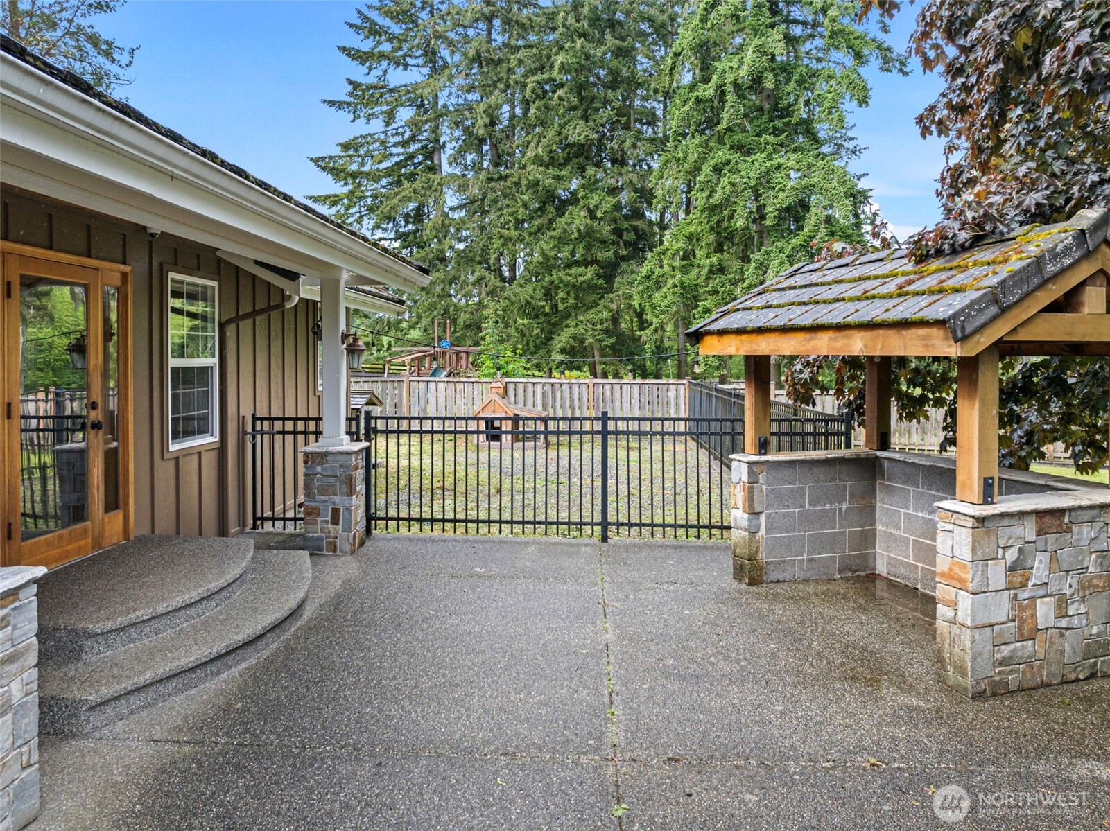 20460 Noll Road Northeast Poulsbo, WA 98370 - Photo 30 of 40 Gallery Image 30