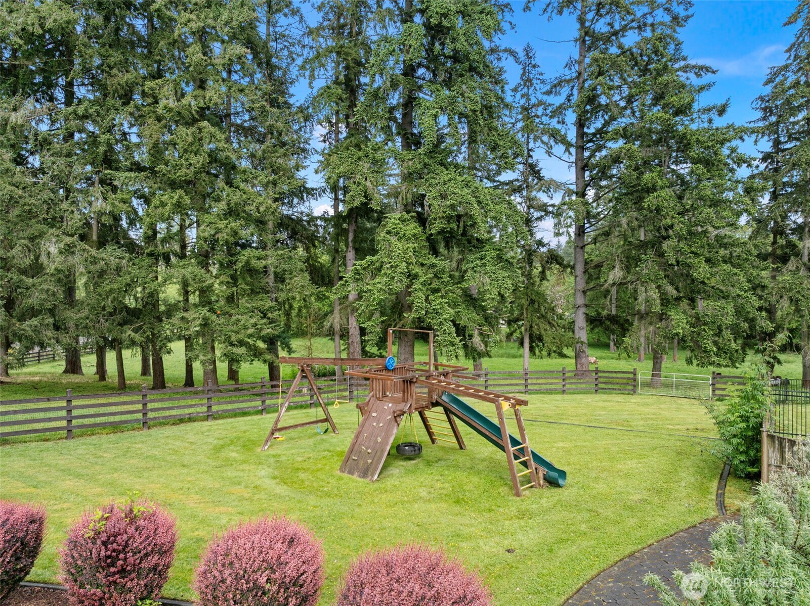 20460 Noll Road Northeast Poulsbo, WA 98370 - Photo 33 of 40 Gallery Image 33