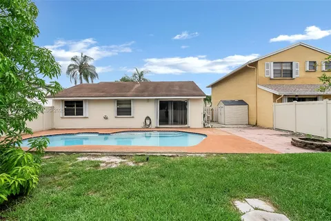 $3,750 | 681 Thornridge Avenue, Davie, FL 33325