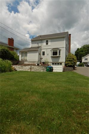 12 Lorraine Road Medford, MA 02155 - Photo 3 of 11 Gallery Image 3