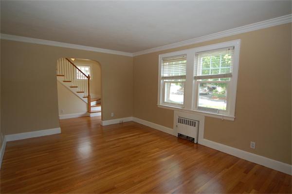 12 Lorraine Road Medford, MA 02155 - Photo 5 of 11 Gallery Image 5