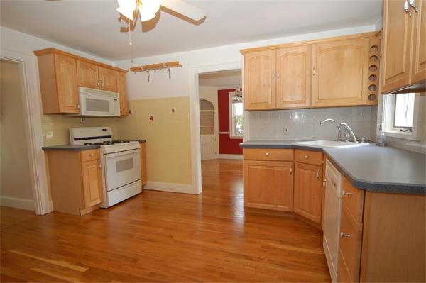 12 Lorraine Road Medford, MA 02155 - Photo 6 of 11 Gallery Image 6