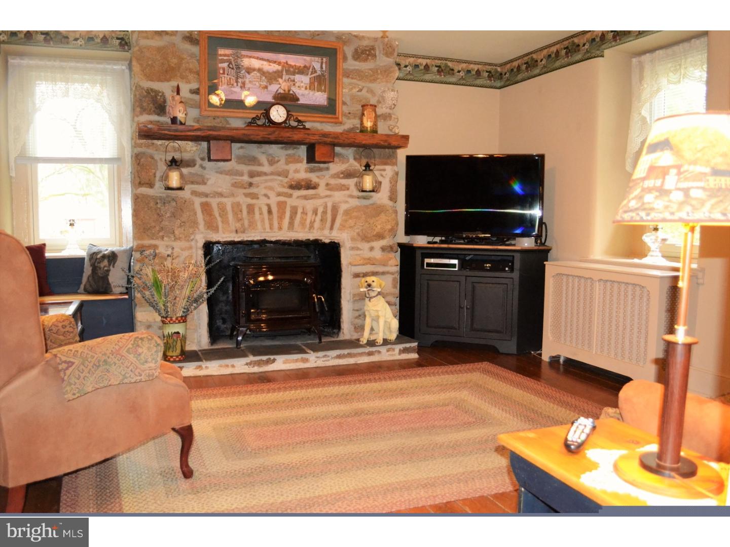 1427 Conestoga Road Chester Springs, PA 19425 - Photo 8 of 22 Living Room