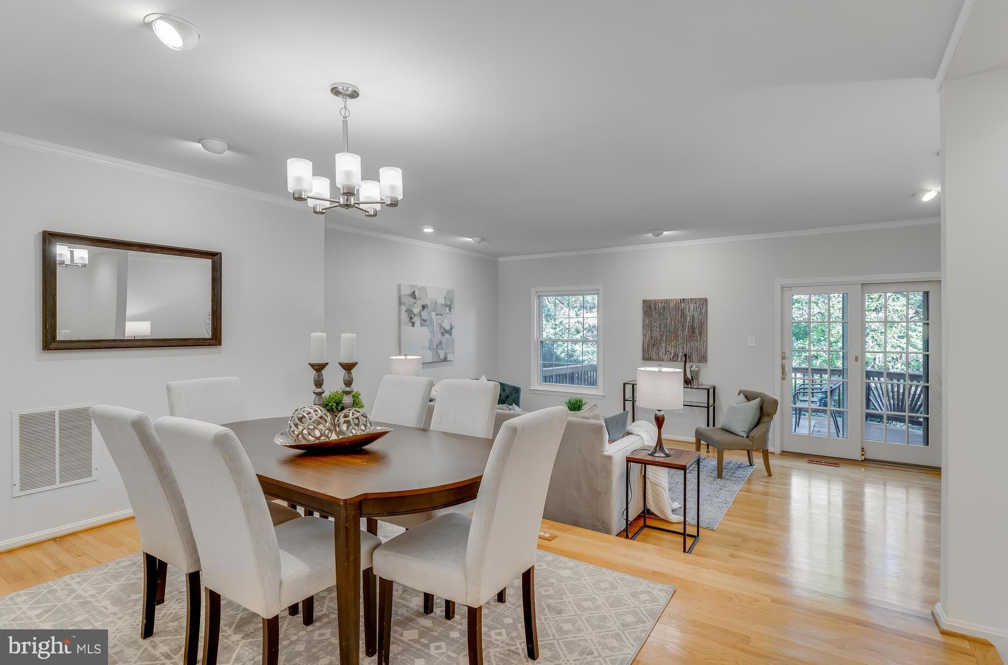 1923 Brightleaf Court Silver Spring, MD 20902 - Photo 4 of 35 Gallery Image 4