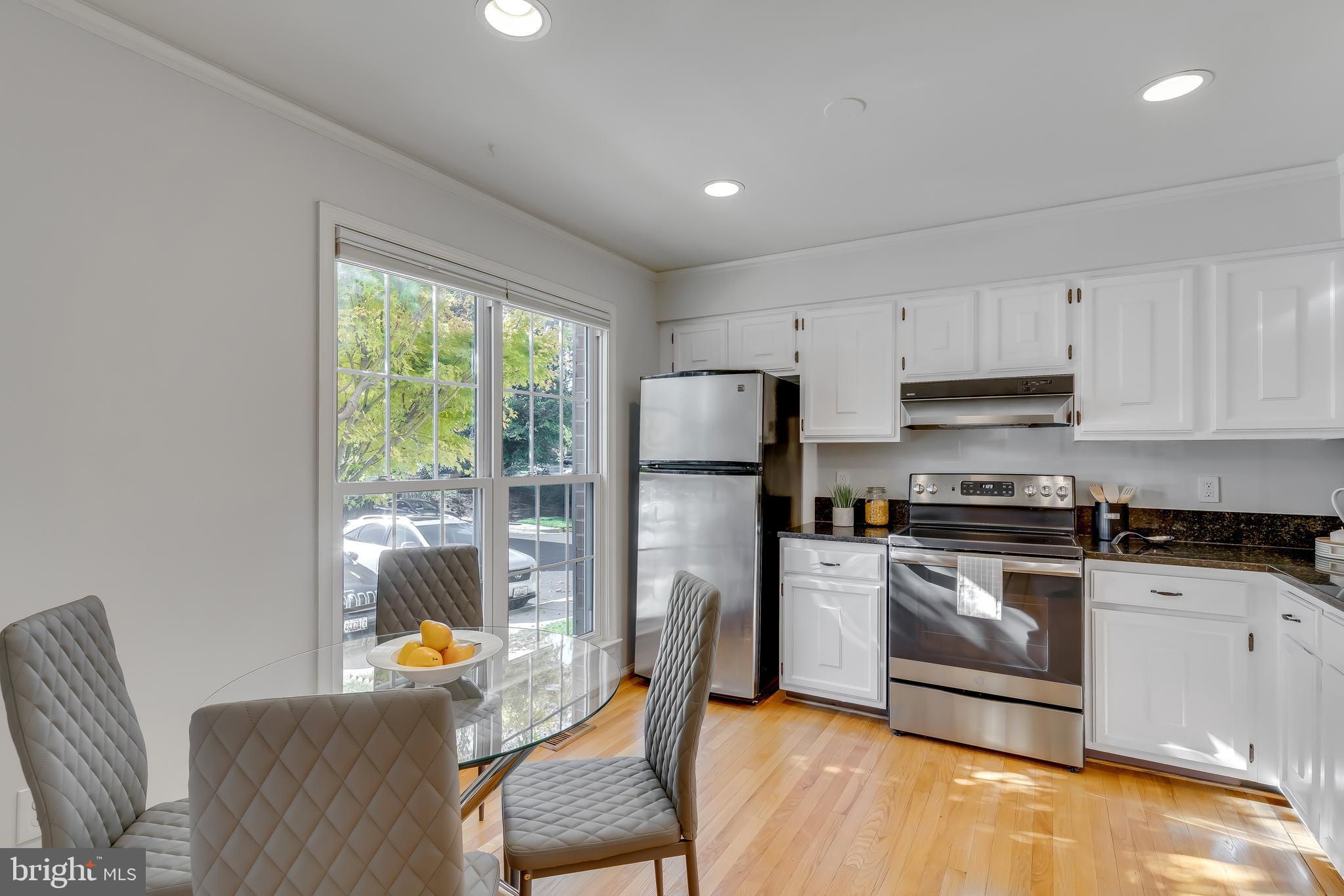 1923 Brightleaf Court Silver Spring, MD 20902 - Photo 10 of 35 Gallery Image 10