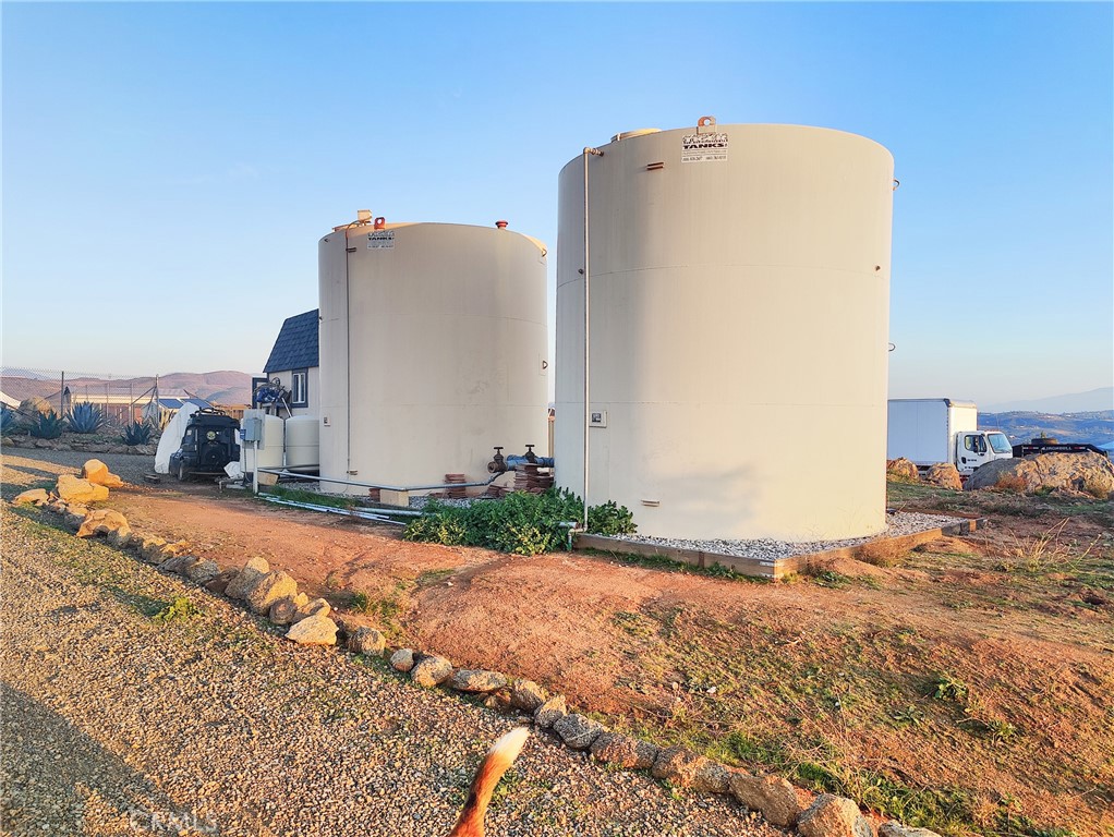 39551 Intrepid Road Temecula, CA 92592 - Photo 11 of 45