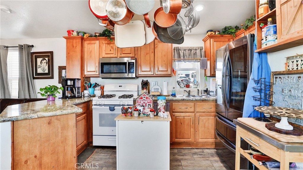 39551 Intrepid Road Temecula, CA 92592 - Photo 20 of 45