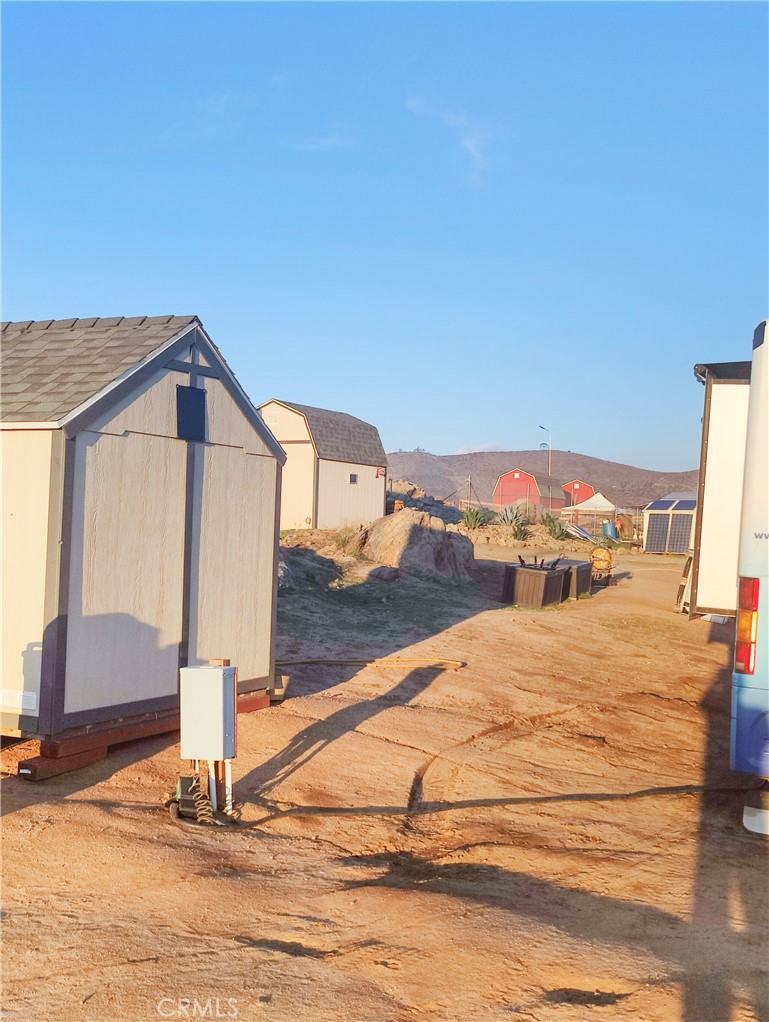 39551 Intrepid Road Temecula, CA 92592 - Photo 25 of 45