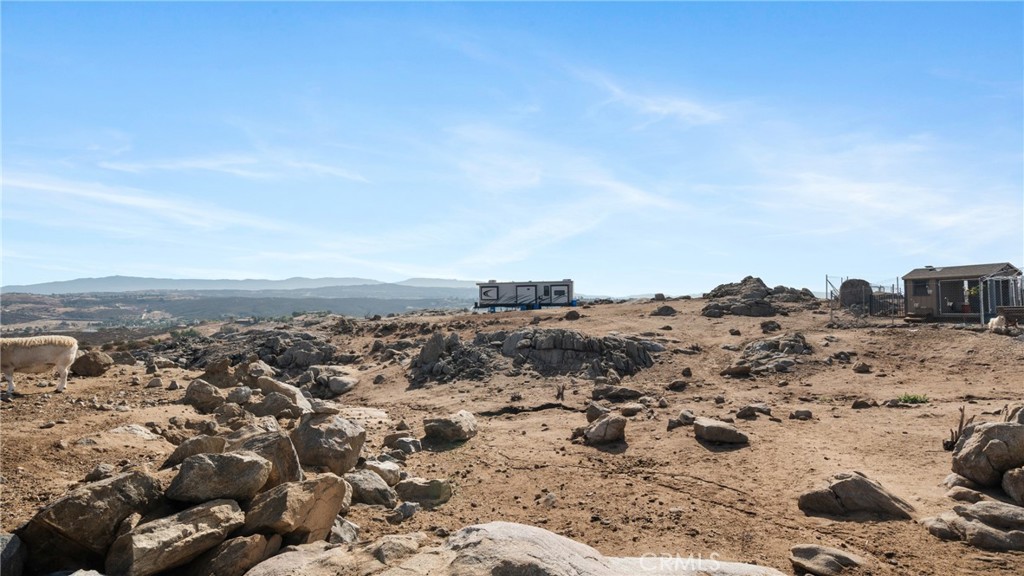 39551 Intrepid Road Temecula, CA 92592 - Photo 29 of 45