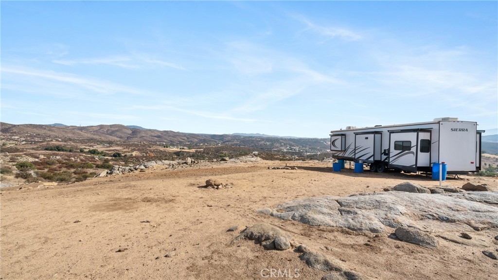 39551 Intrepid Road Temecula, CA 92592 - Photo 32 of 45